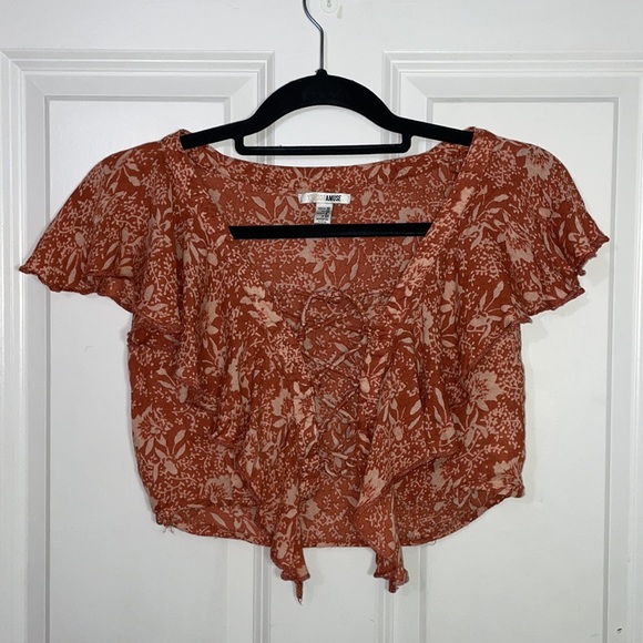 Amuse Society Boho Chic Lace Up Crop Top - Picture 2 of 7